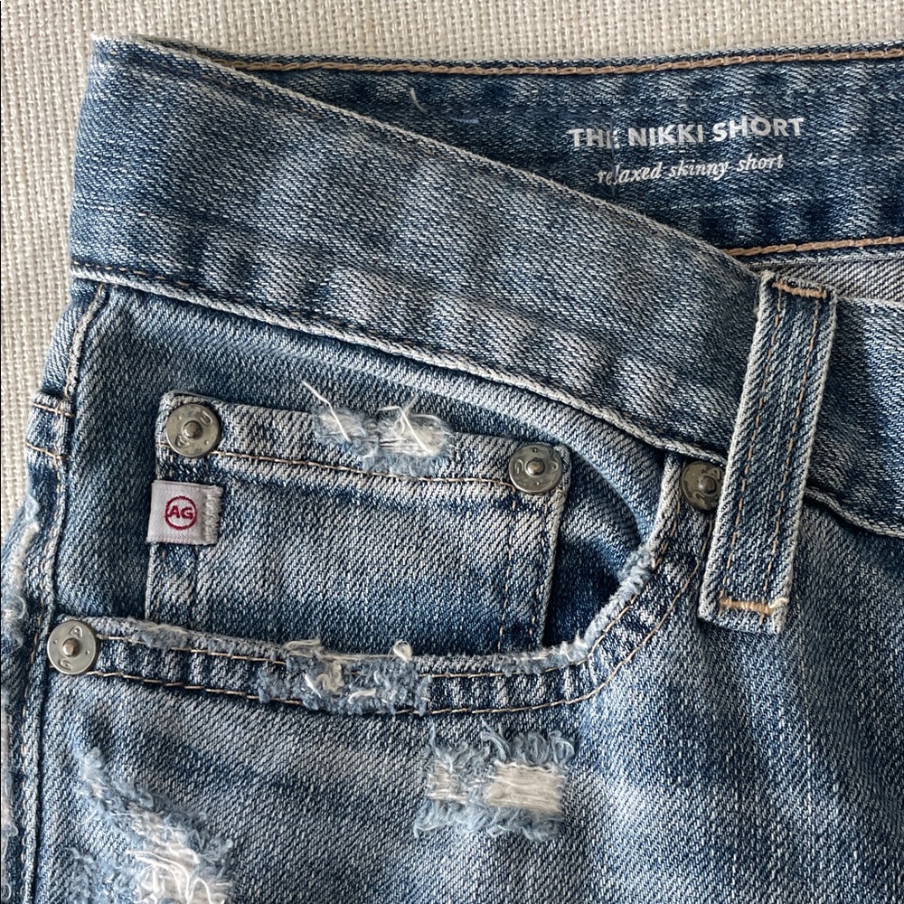 AG Adriano Goldschmied “The Nikki Short” relaxed skinny short 24 - Picture 4 of 11